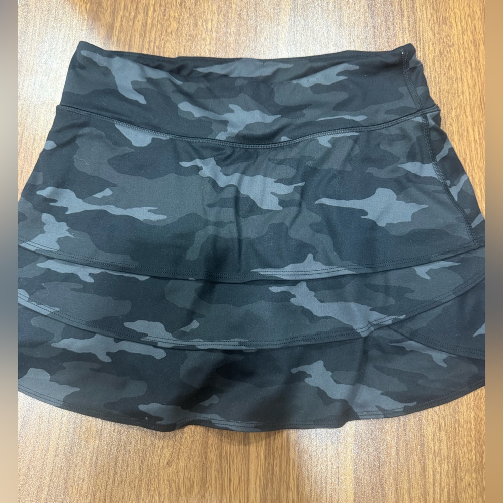 Athleta Girl Camo Athletic Skort Camo Golf/Tennis Skirt Size XL / 14